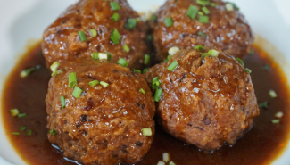 Chinese pork meatballs