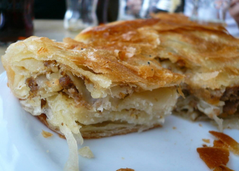 Bánh Burek Bosnia