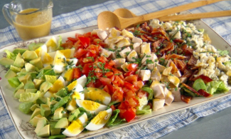 Salad Mỹ Cobb salad