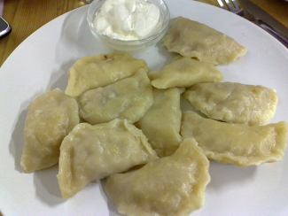 Bánh Pierogi Ba Lan