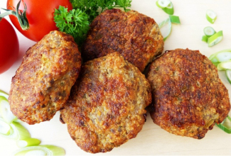 Thịt chiên Frikadeller Đan Mạch