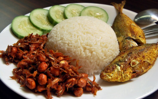 Cơm truyền thống Mã Lai Nasi Lemak